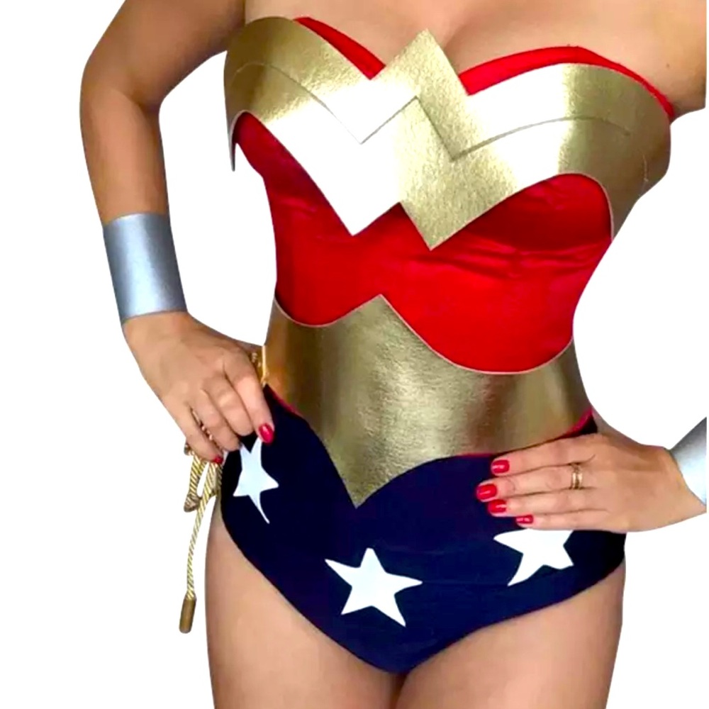 Wonder Women costume